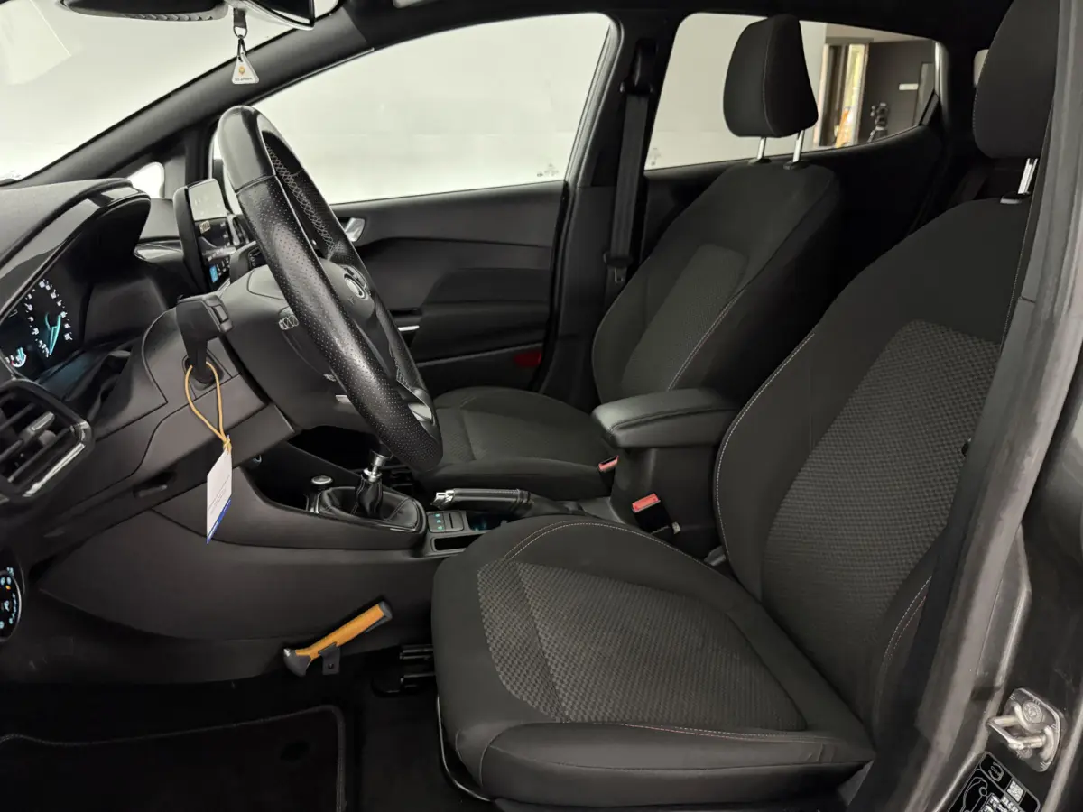 1.0 EcoBoost ST-Line | Cruise | Carplay | Clima | Navi | Stoel/Stuurverw. | Parkeersens. | NAP