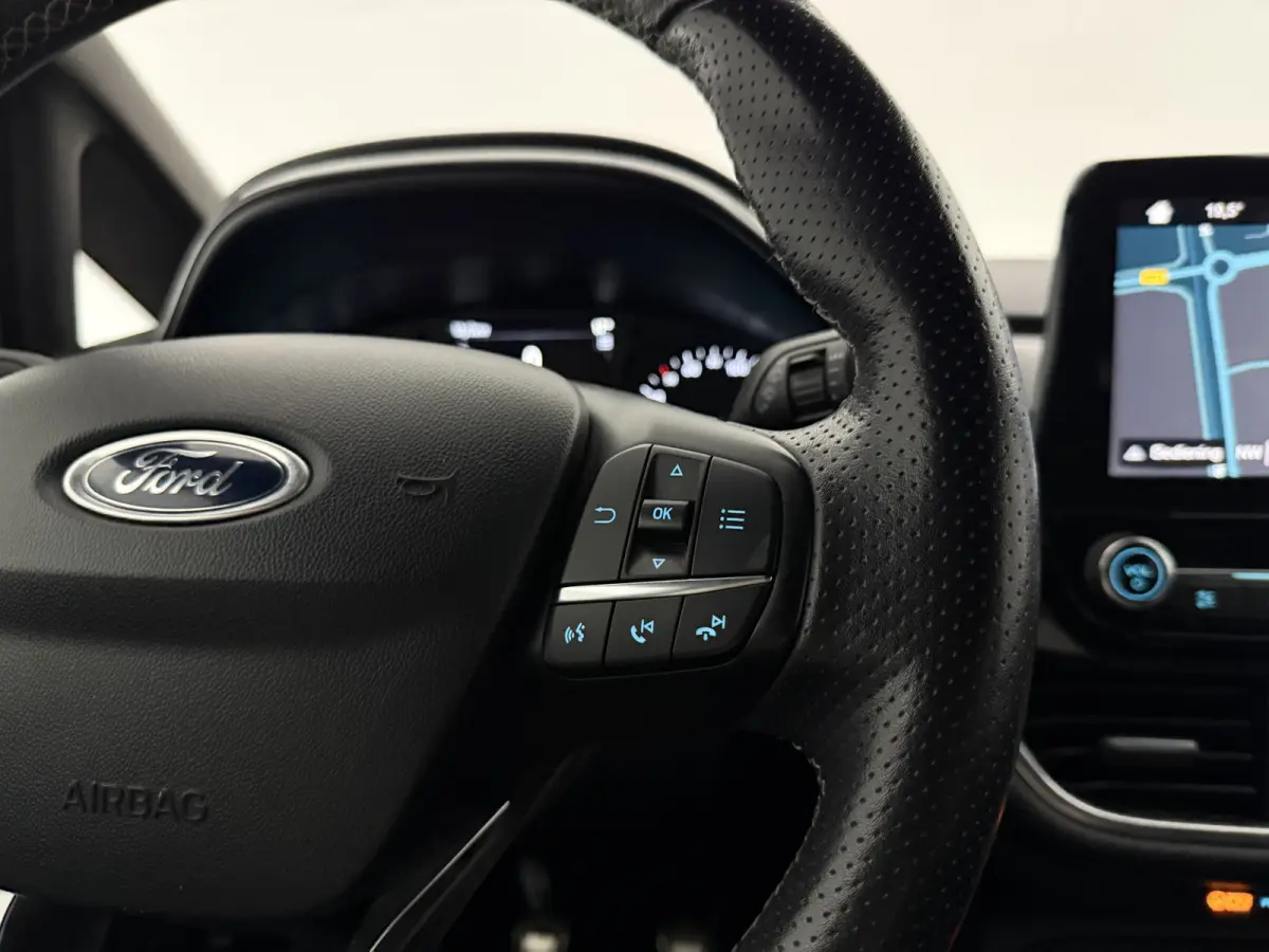 1.0 EcoBoost ST-Line | Cruise | Carplay | Clima | Navi | Stoel/Stuurverw. | Parkeersens. | NAP