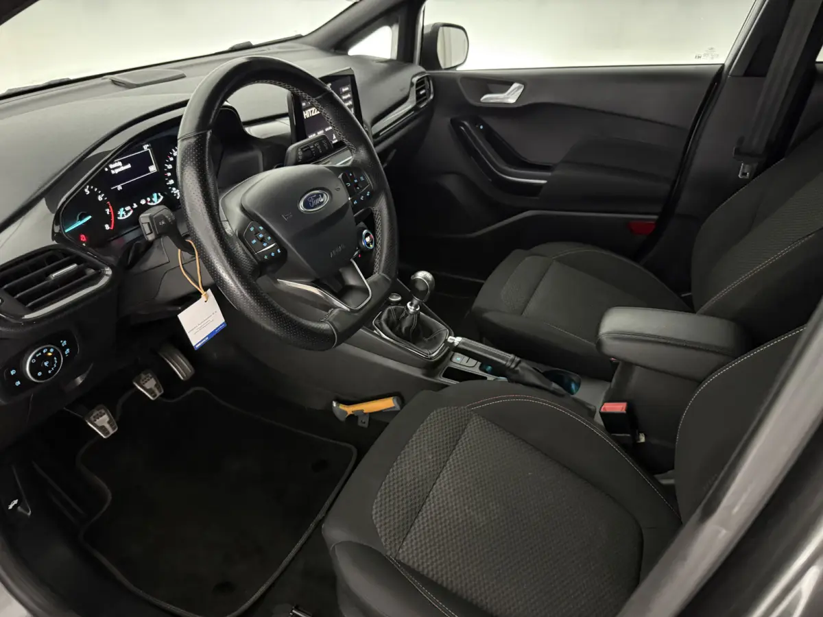 1.0 EcoBoost ST-Line | Cruise | Carplay | Clima | Navi | Stoel/Stuurverw. | Parkeersens. | NAP