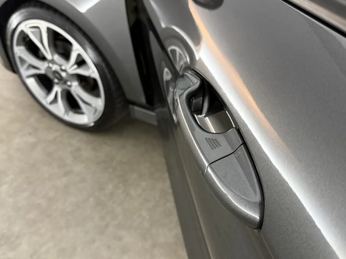 1.0 EcoBoost ST-Line | Cruise | Carplay | Clima | Navi | Stoel/Stuurverw. | Parkeersens. | NAP