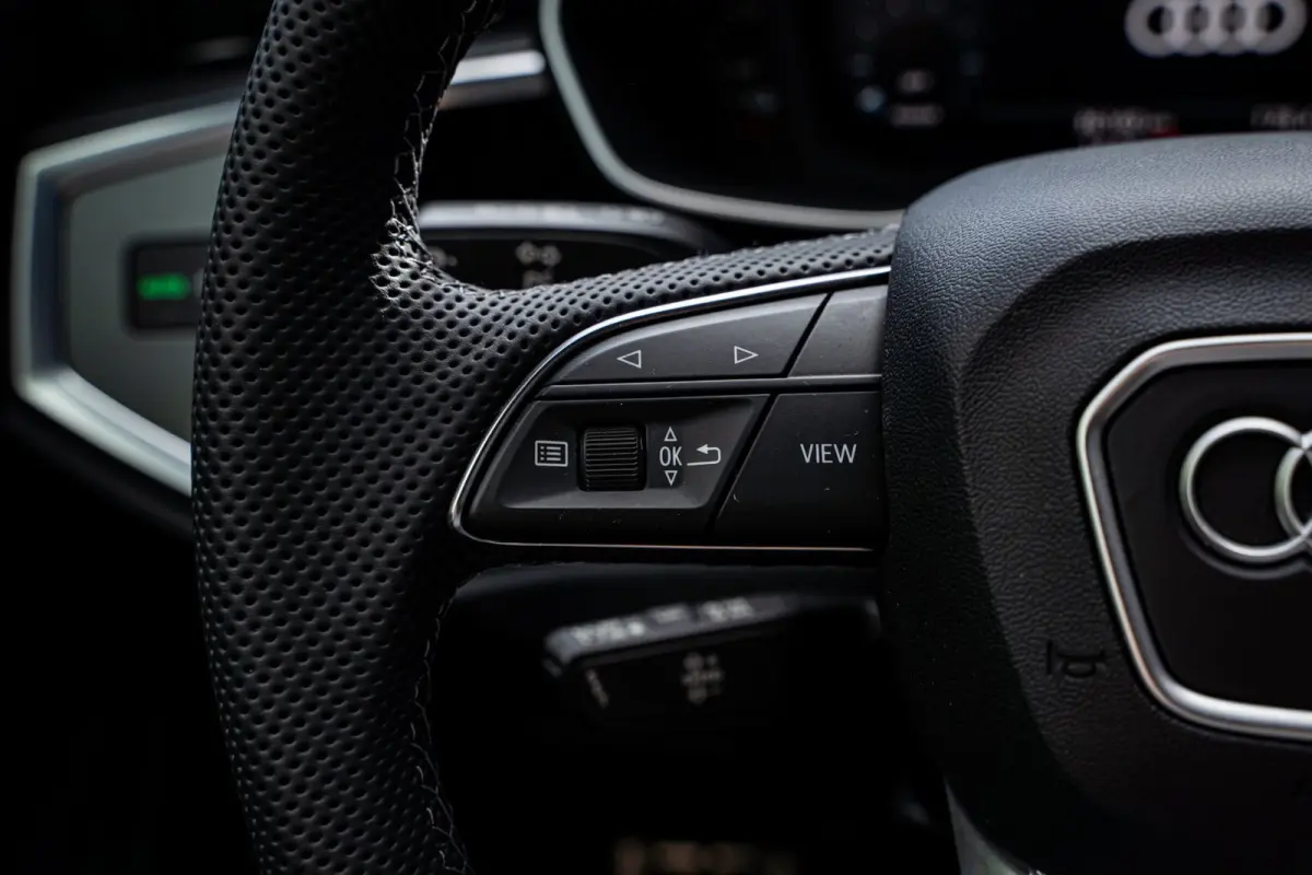 45 TFSI e S Edition | Full LED | Black Pack | Individual colour | Clima | Camera |