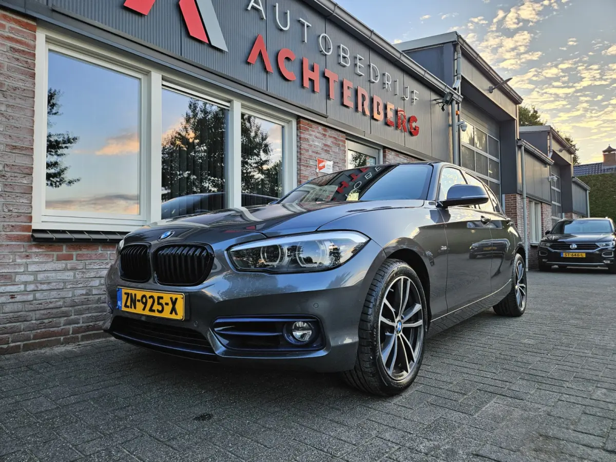 120i Edition Sport Line Shadow High Executive Schuifdak! LED! Camera! Mooie/Nette Auto!