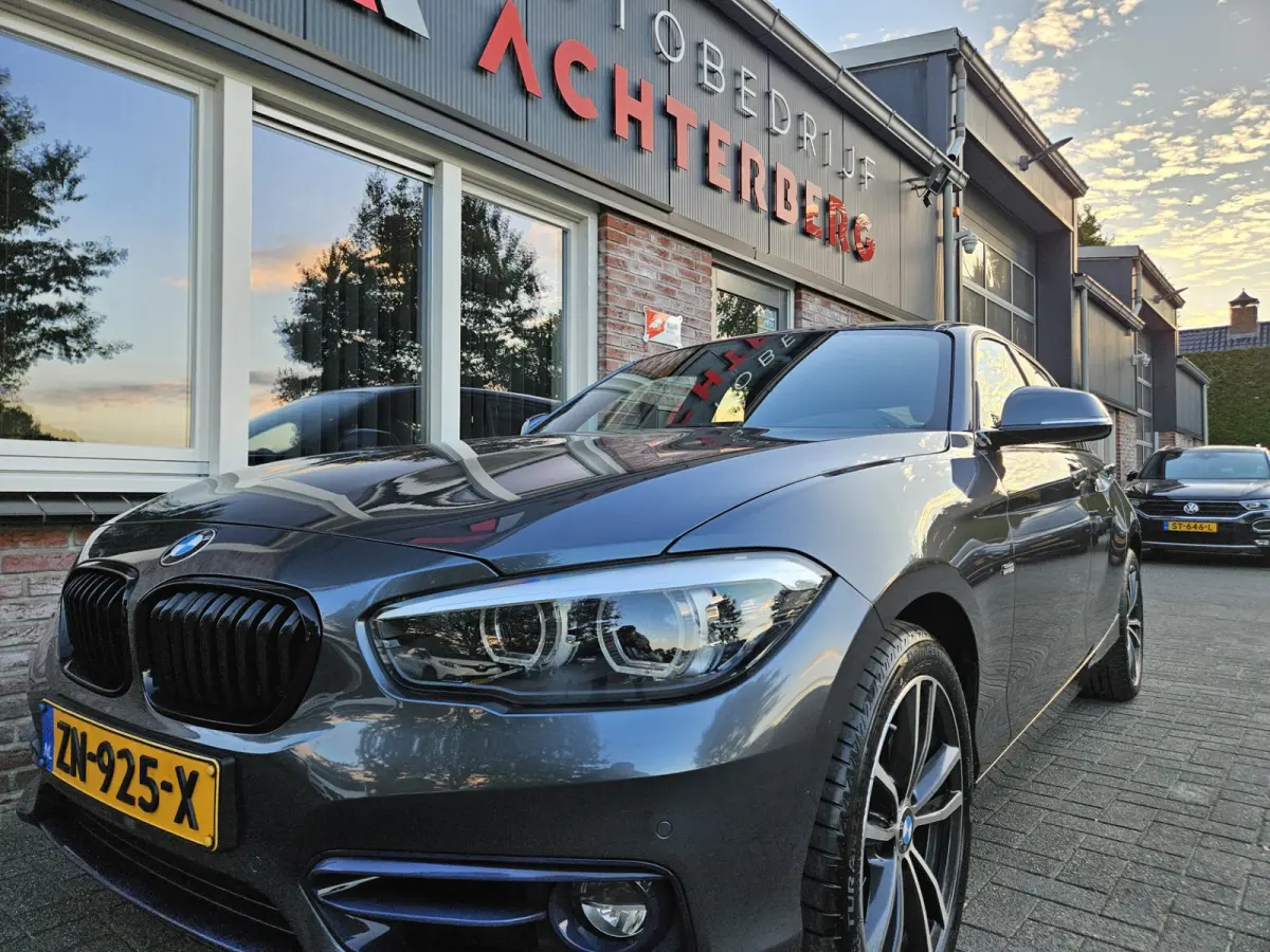120i Edition Sport Line Shadow High Executive Schuifdak! LED! Camera! Mooie/Nette Auto!