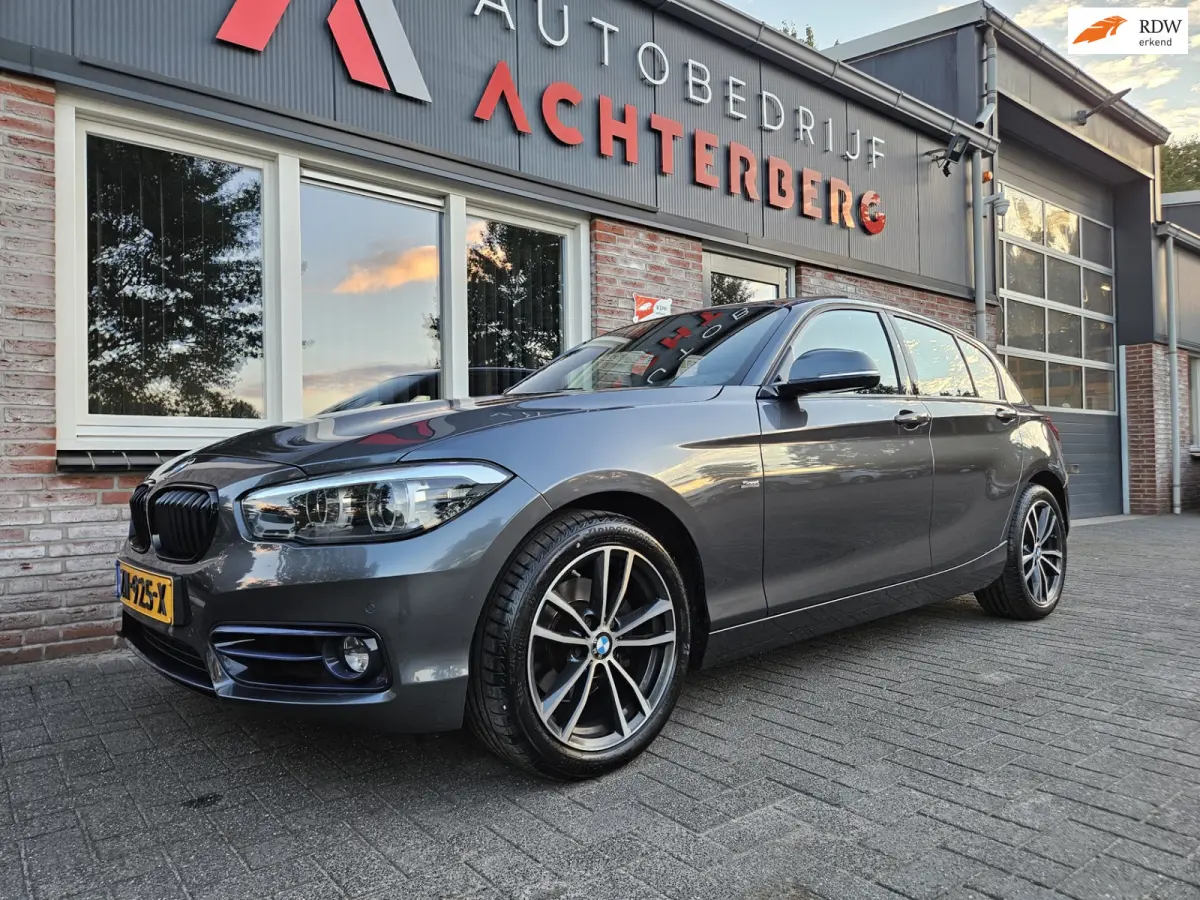 120i Edition Sport Line Shadow High Executive Schuifdak! LED! Camera! Mooie/Nette Auto!