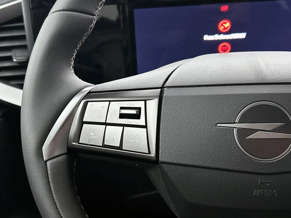 1.2 Turbo Hybrid GS | 146pk | 17.000km! | Apple Carplay/Android Auto | Camera |
