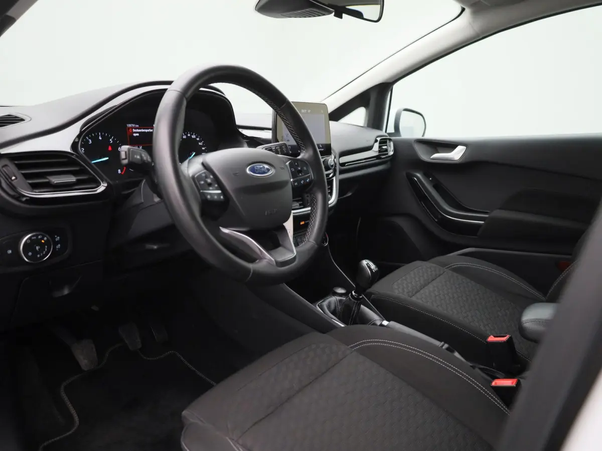 1.0 EcoBoost Hybrid Titanium | Cruise Control | Airco | Sensoren Achter | Apple Carplay/Android Auto |