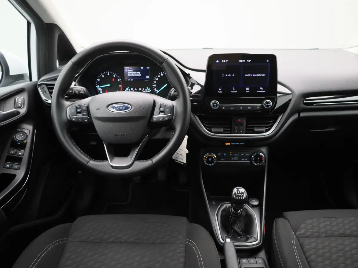 1.0 EcoBoost Hybrid Titanium | Cruise Control | Airco | Sensoren Achter | Apple Carplay/Android Auto |