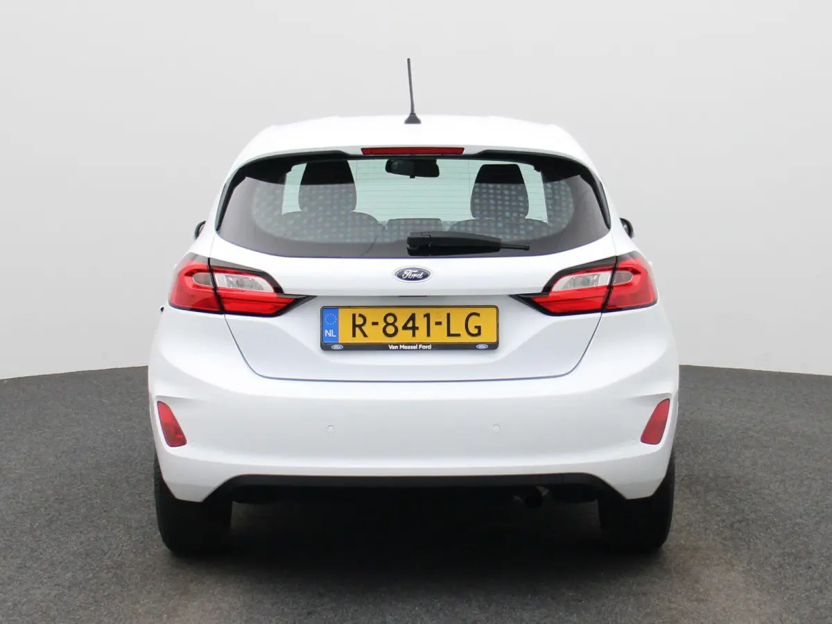 1.0 EcoBoost Hybrid Titanium | Cruise Control | Airco | Sensoren Achter | Apple Carplay/Android Auto |