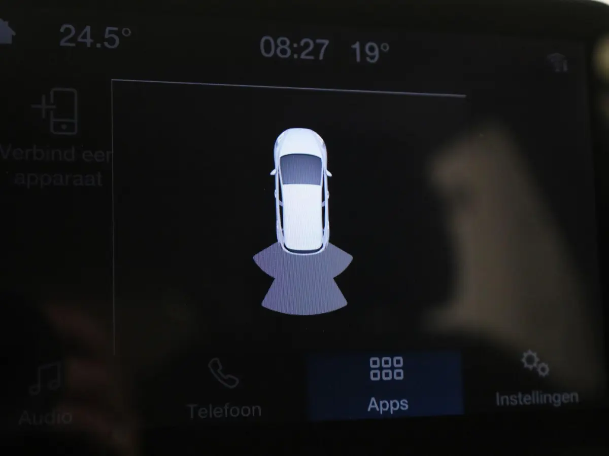 1.0 EcoBoost Hybrid Titanium | Cruise Control | Airco | Sensoren Achter | Apple Carplay/Android Auto |