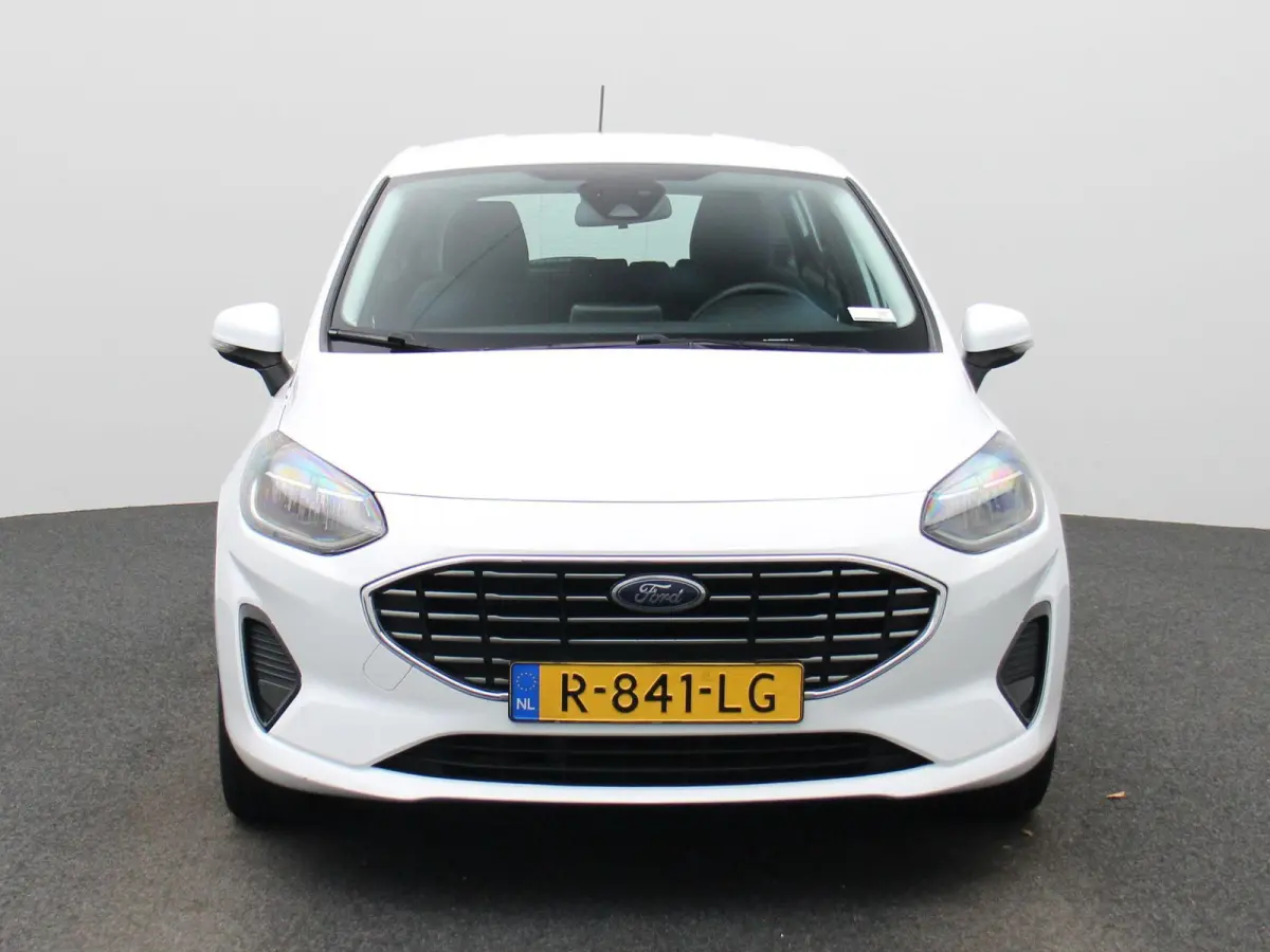 1.0 EcoBoost Hybrid Titanium | Cruise Control | Airco | Sensoren Achter | Apple Carplay/Android Auto |
