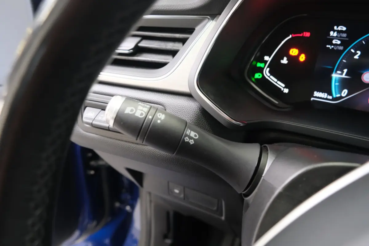 1.3 TCe 140 Business Zen - Airco, Cruise, Camera, Virtueel display, PDC, Trekhaak.