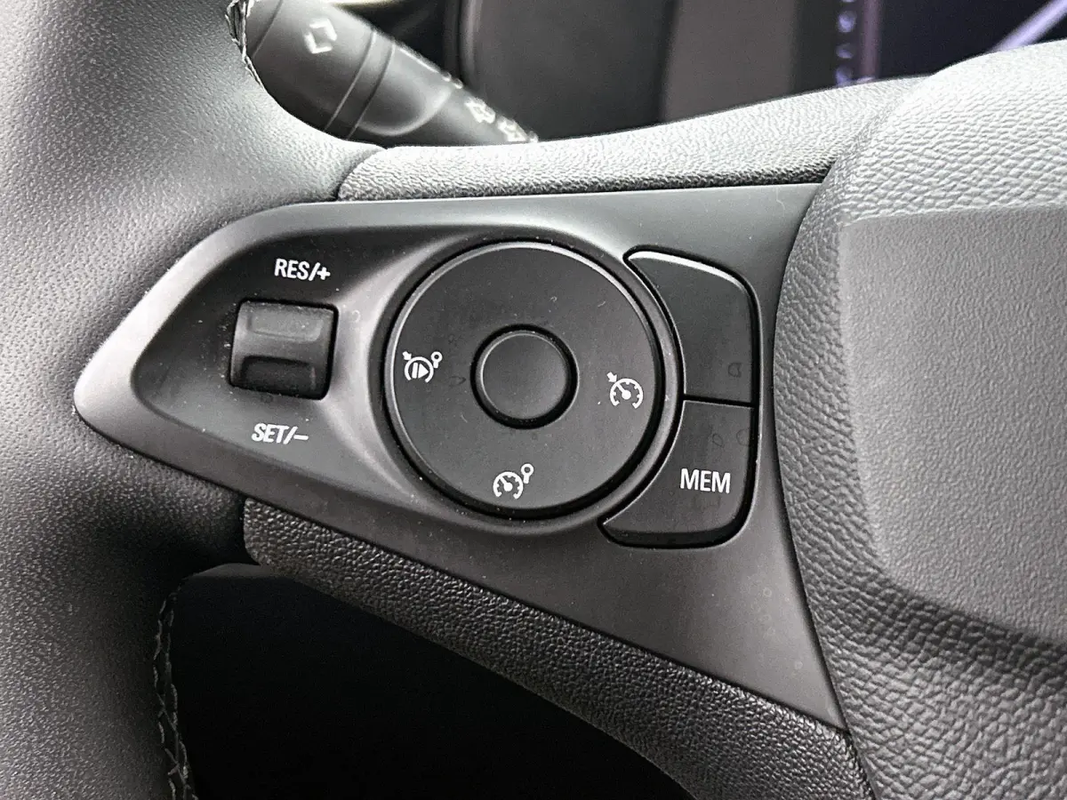 1.2 GS | Camera | Navigatie | Apple Carplay | Sensoren Achter | Climate Control | Dodehoekdetectie | Keyless