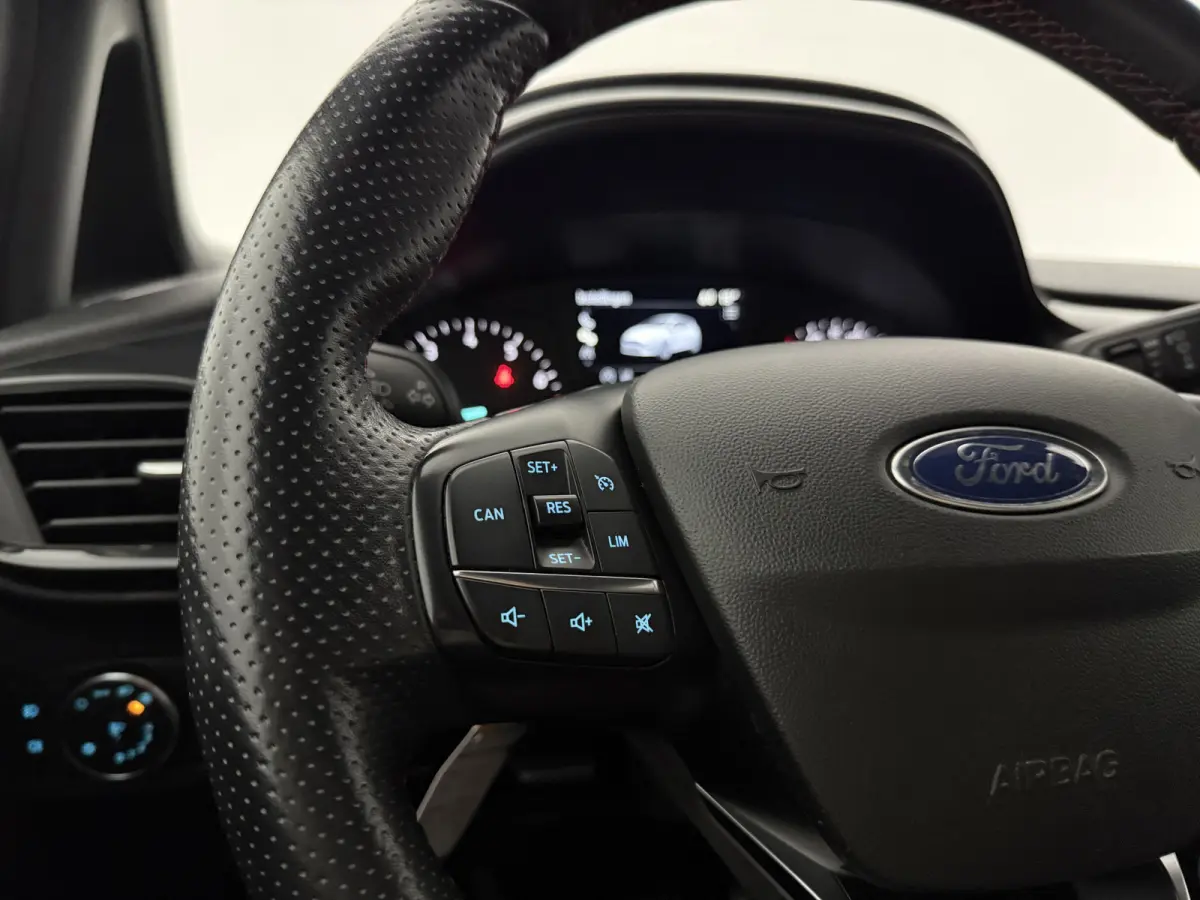 1.0 EcoBoost ST-Line | Cruise | Carplay | Navi | Clima | Stoel/Stuurverw. | Parkeersens. | NAP
