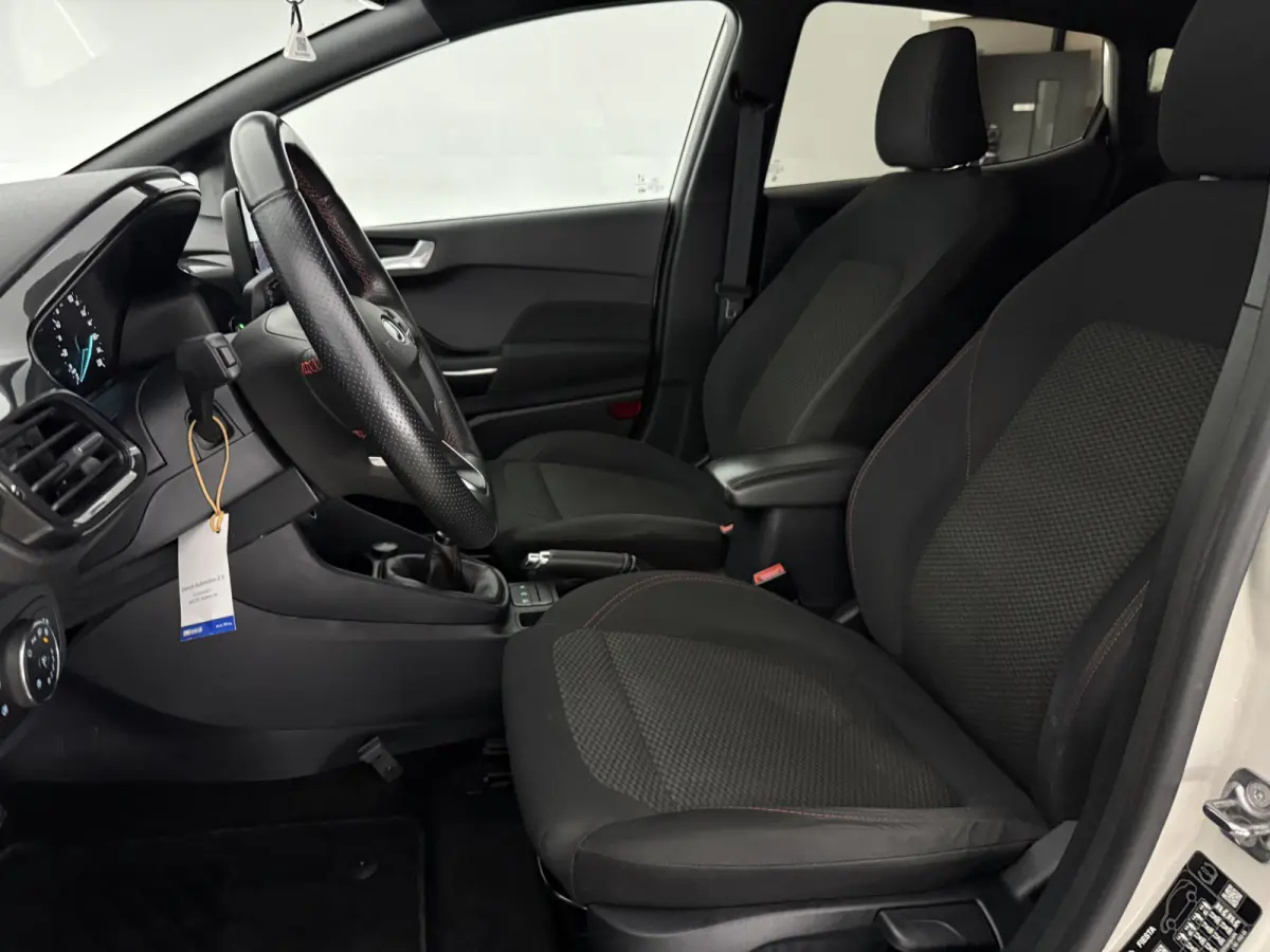 1.0 EcoBoost ST-Line | Cruise | Carplay | Navi | Clima | Stoel/Stuurverw. | Parkeersens. | NAP