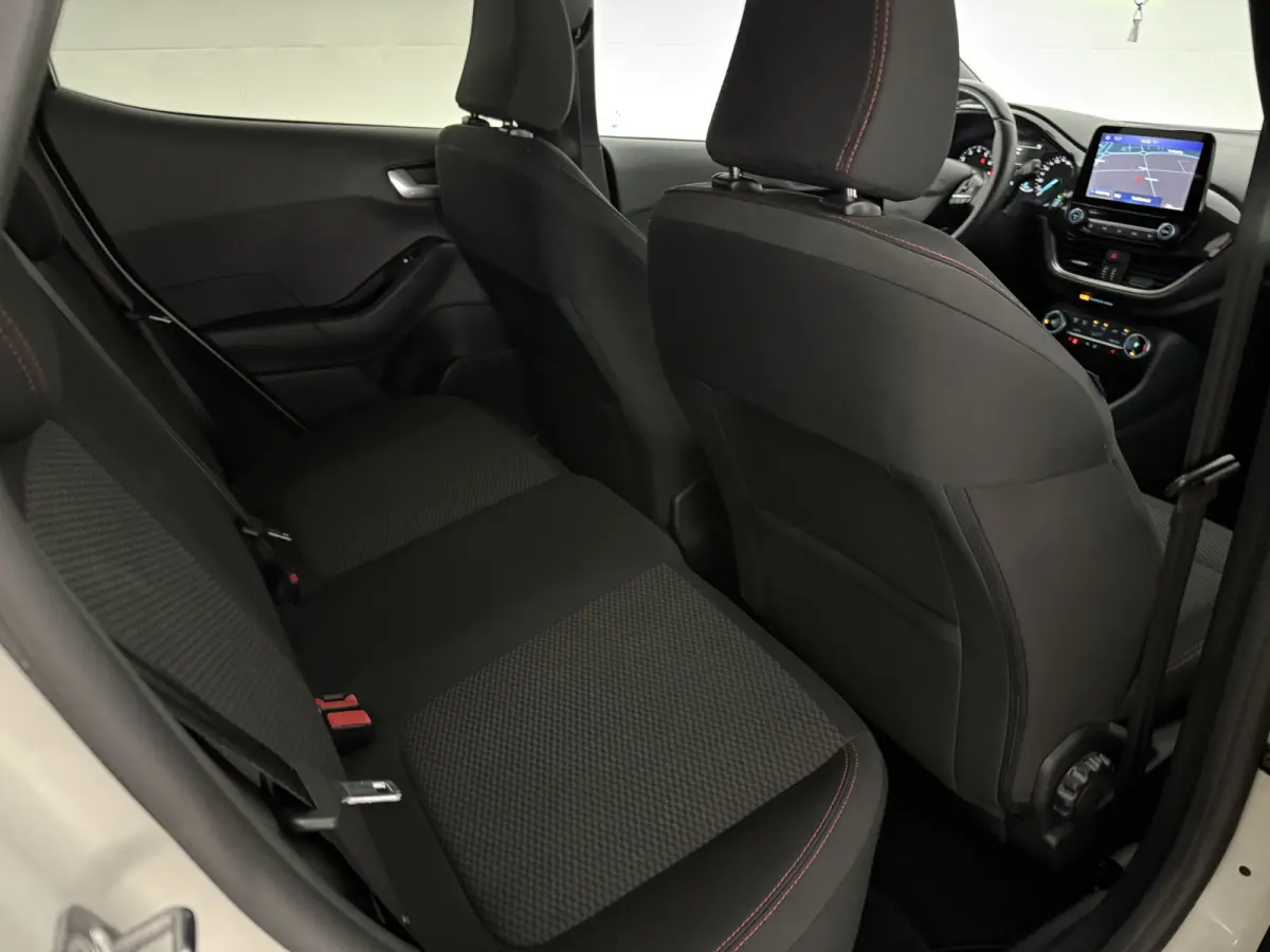 1.0 EcoBoost ST-Line | Cruise | Carplay | Navi | Clima | Stoel/Stuurverw. | Parkeersens. | NAP