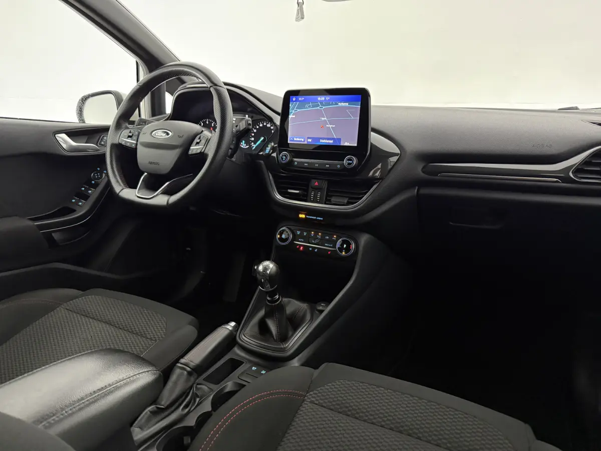 1.0 EcoBoost ST-Line | Cruise | Carplay | Navi | Clima | Stoel/Stuurverw. | Parkeersens. | NAP