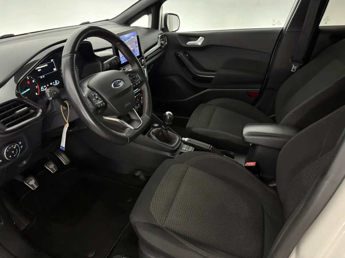 1.0 EcoBoost ST-Line | Cruise | Carplay | Navi | Clima | Stoel/Stuurverw. | Parkeersens. | NAP