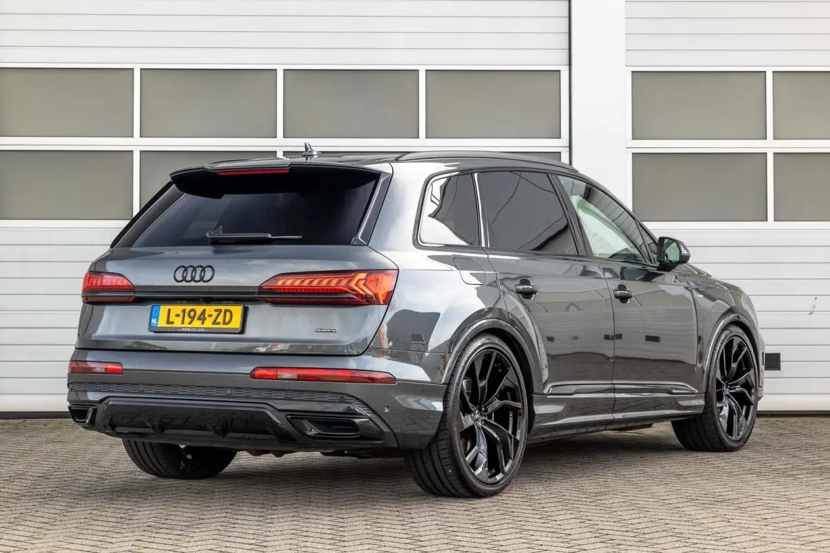 55 TFSIe 381pk quattro Pro Line S | Panoramadak | Trekhaak | HUD | Luchtvering | Massagestoelen