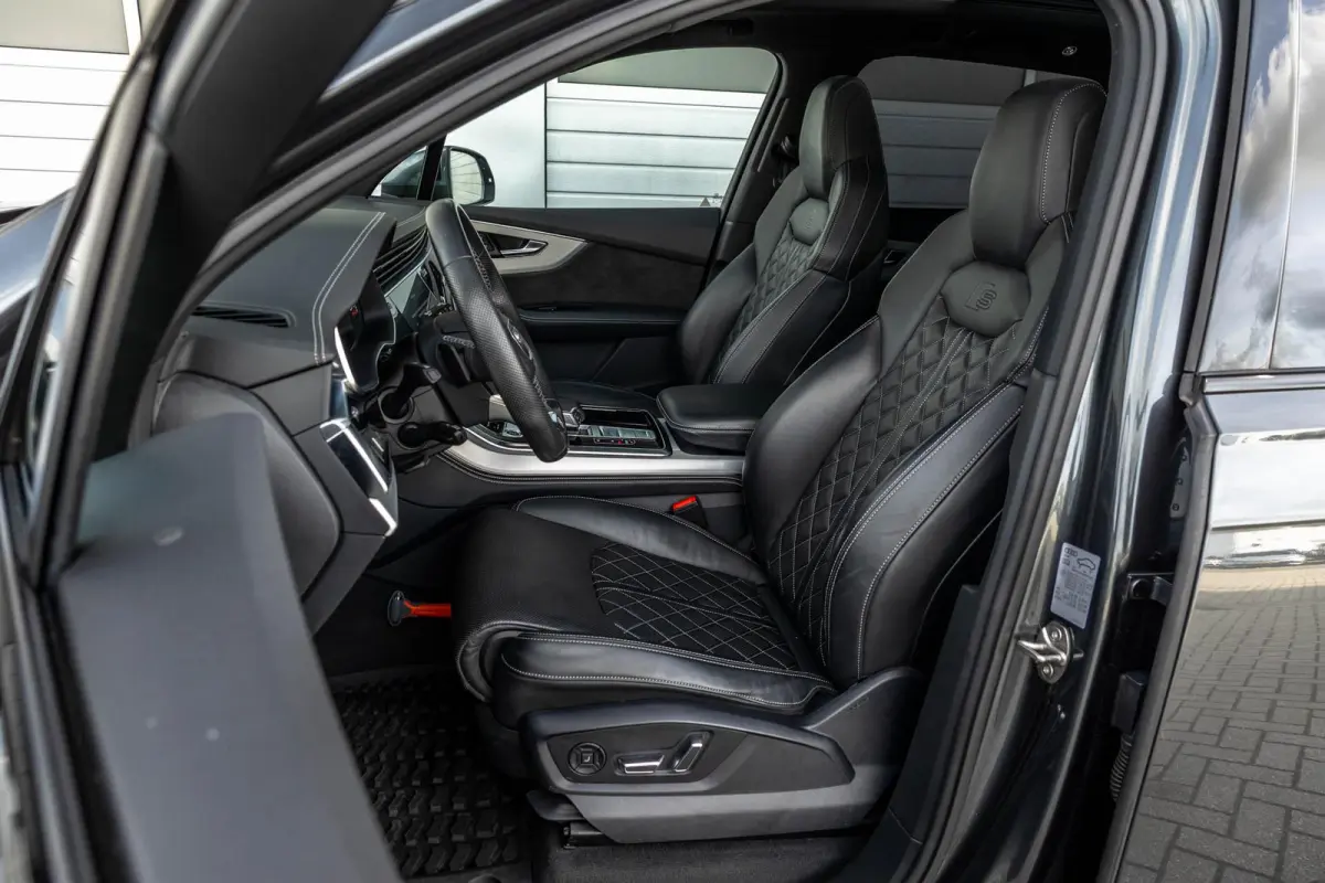 55 TFSIe 381pk quattro Pro Line S | Panoramadak | Trekhaak | HUD | Luchtvering | Massagestoelen