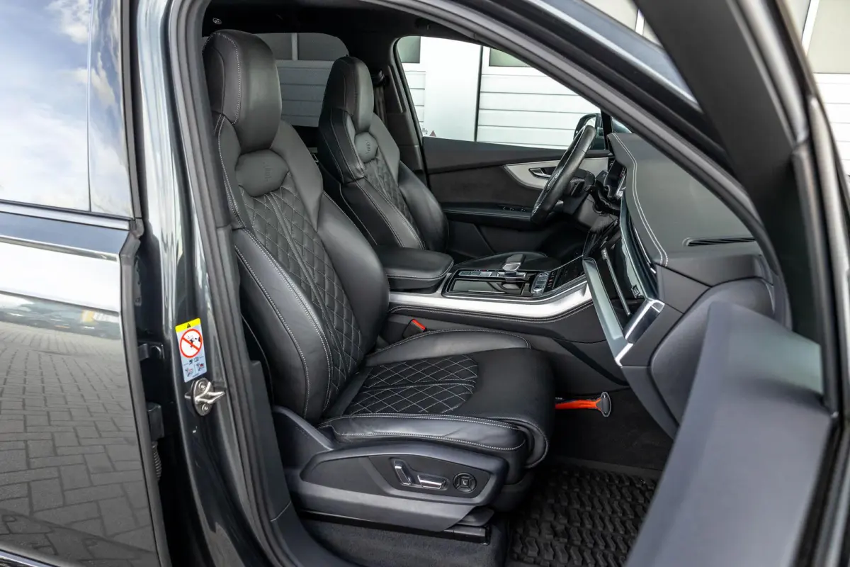 55 TFSIe 381pk quattro Pro Line S | Panoramadak | Trekhaak | HUD | Luchtvering | Massagestoelen