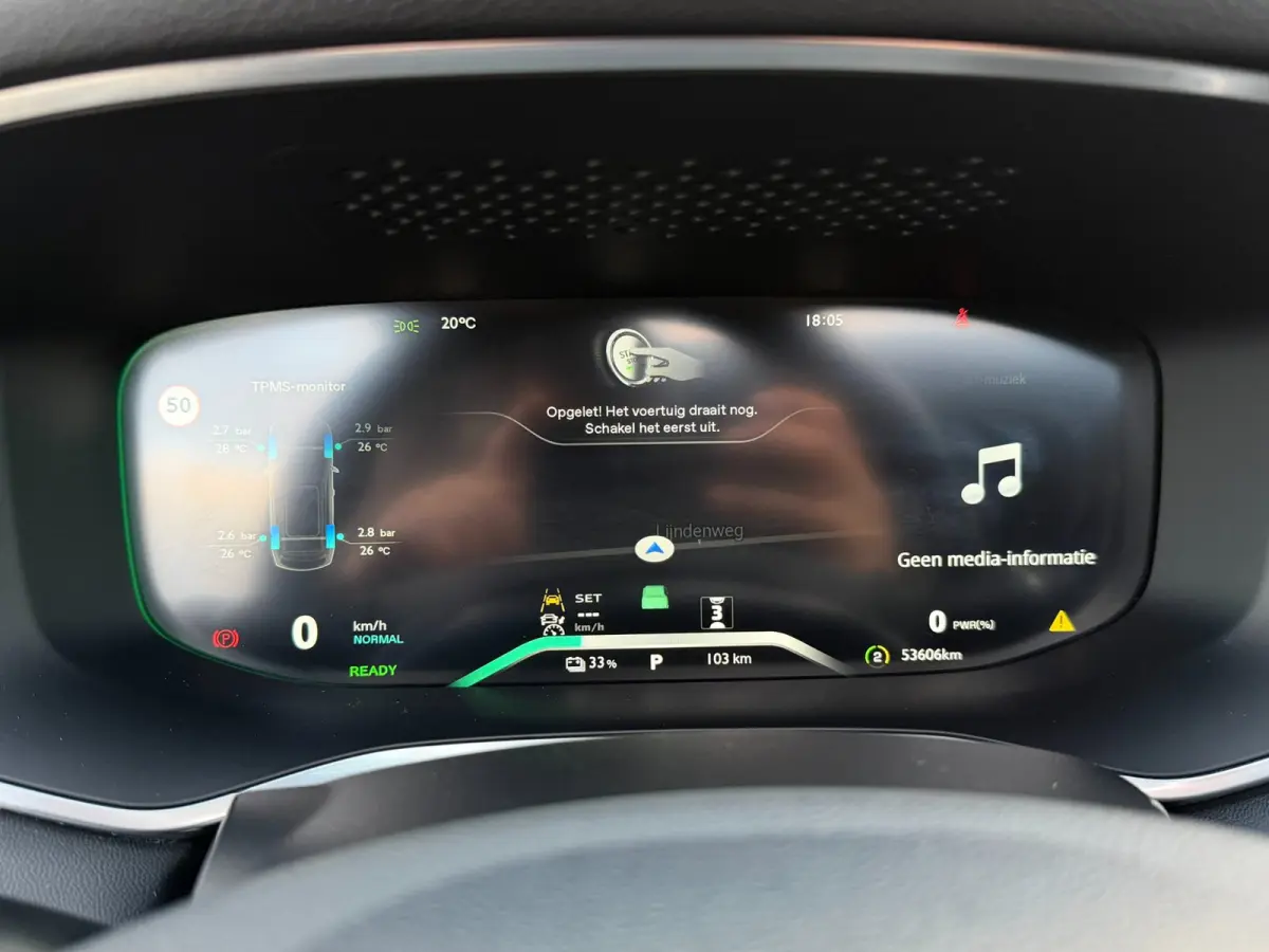 AWD Performance 70 kWh l Trekhaak l BOSE l Sfeerverlichting