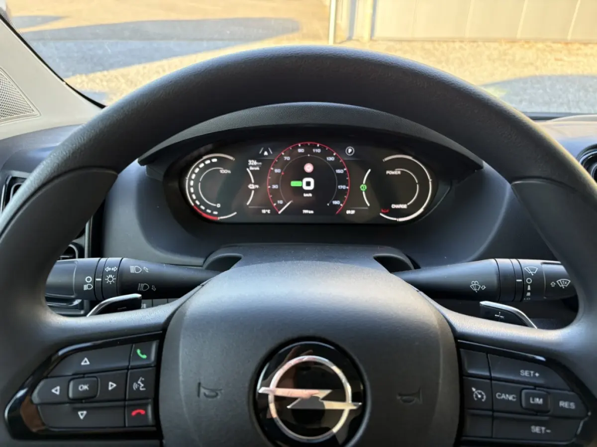 Electric 3.5t L3H2 Zwaar 110 kWh ECC | Navigatie | Camera