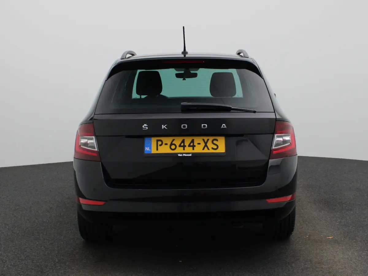 1.0 TSI Business Edition | APPLE CARPLAY - ANDROID AUTO | STOELVERWARMING | KEYLESS START | CRUISE CONTROL | AIRCO | NAVIGATIE |