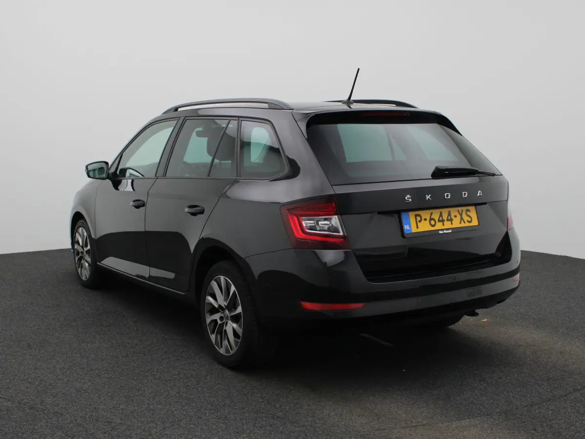 1.0 TSI Business Edition | APPLE CARPLAY - ANDROID AUTO | STOELVERWARMING | KEYLESS START | CRUISE CONTROL | AIRCO | NAVIGATIE |