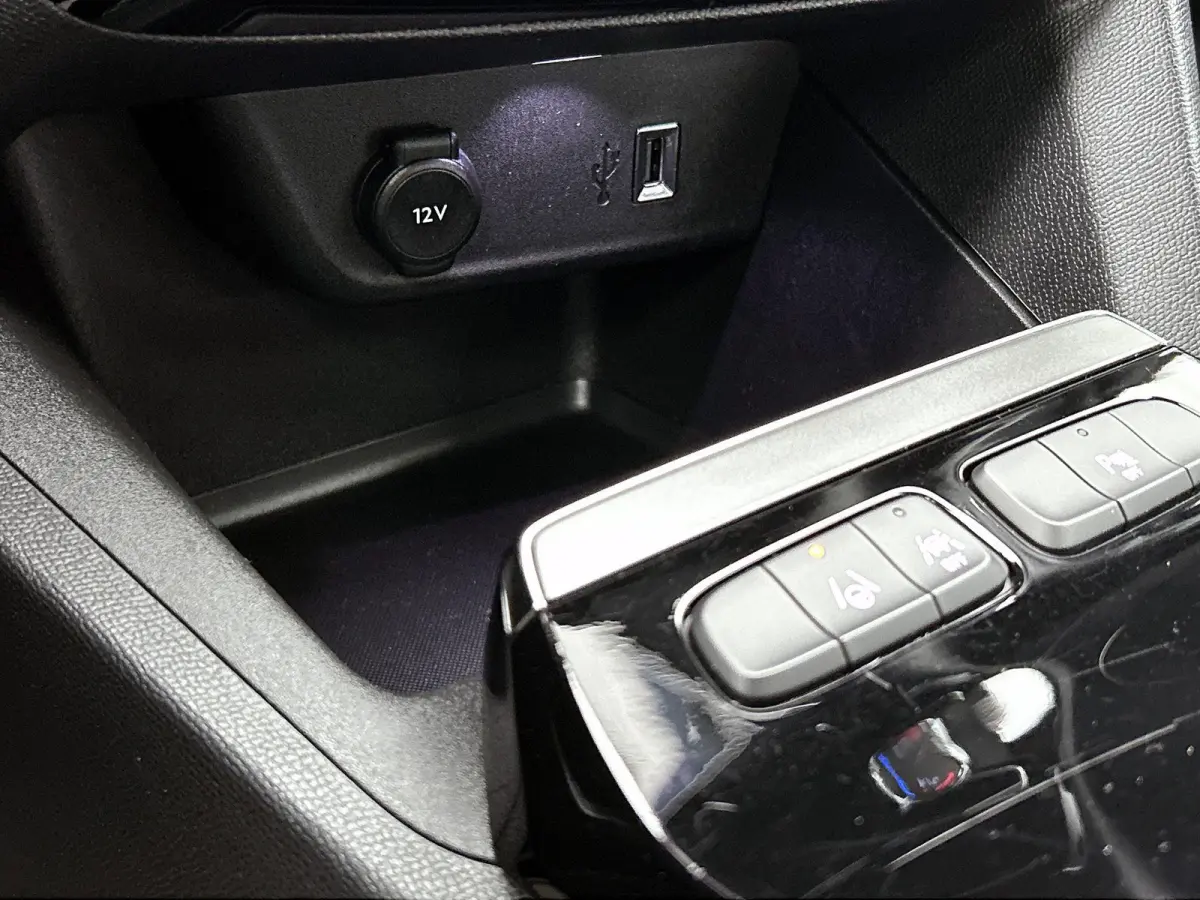 Ultimate 50-kWh 11kw bl. | Stoel-Stuurverwarming | Adaptive cruise control |