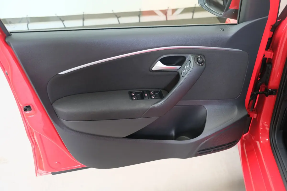 1.2 TSI Highline - Airco, Cruise, PDC, Stoelverwarming.