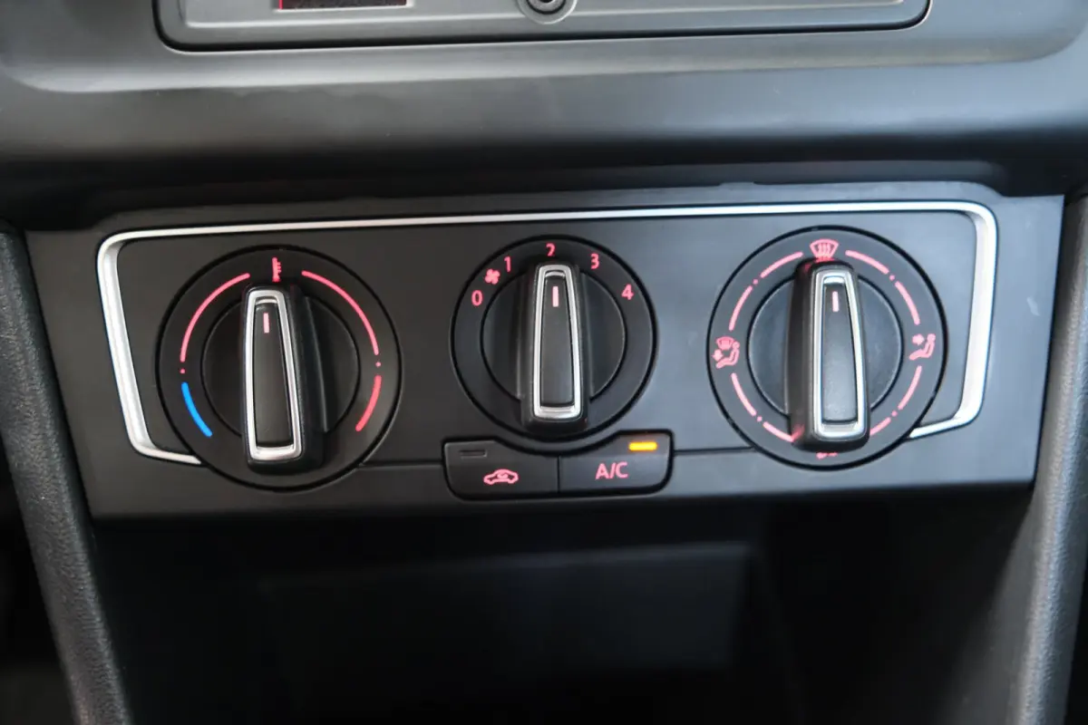 1.2 TSI Highline - Airco, Cruise, PDC, Stoelverwarming.
