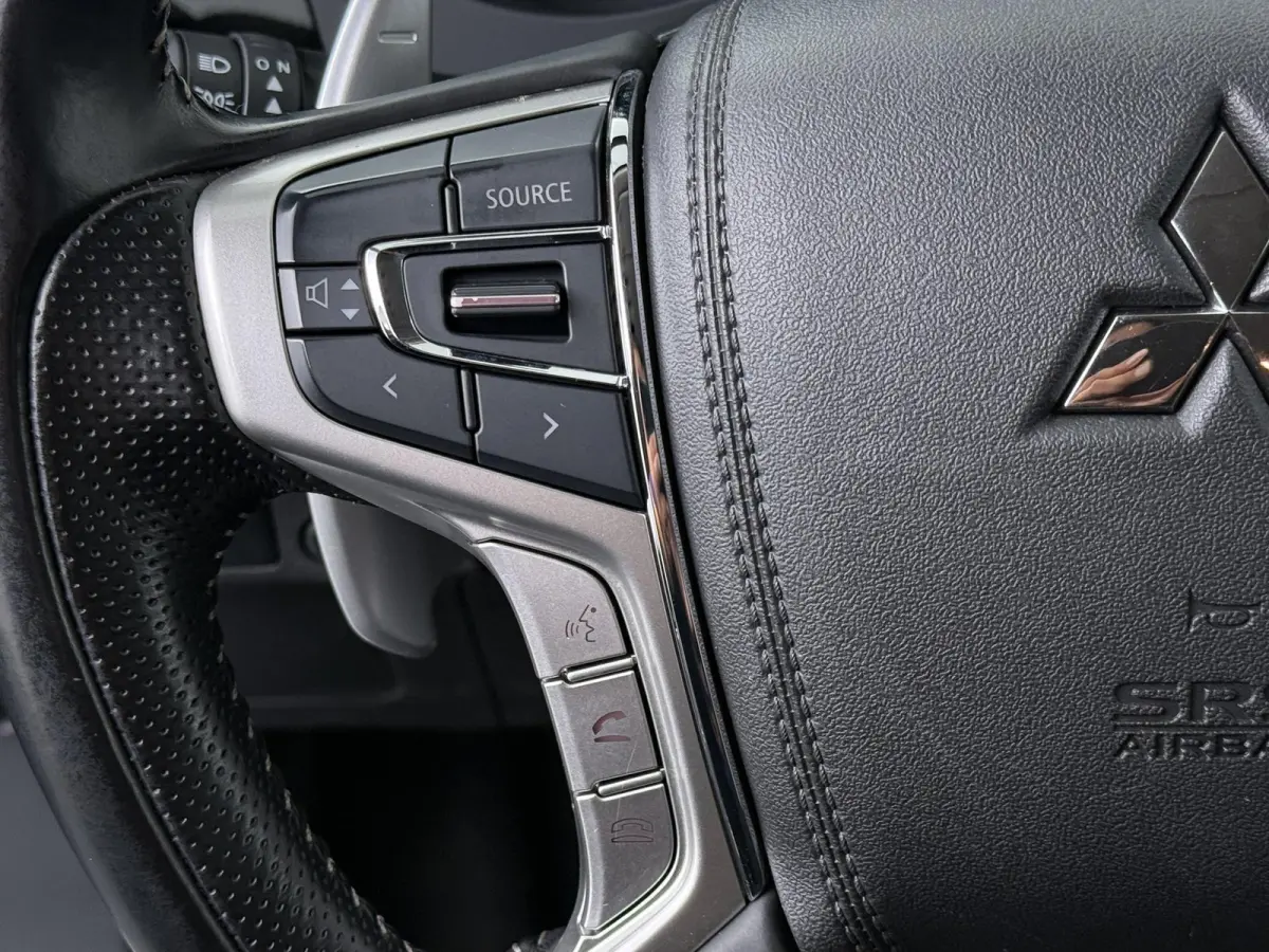 2.4 PHEV Pure Afneembare trekhaak | Stoelverwarming | 4WD