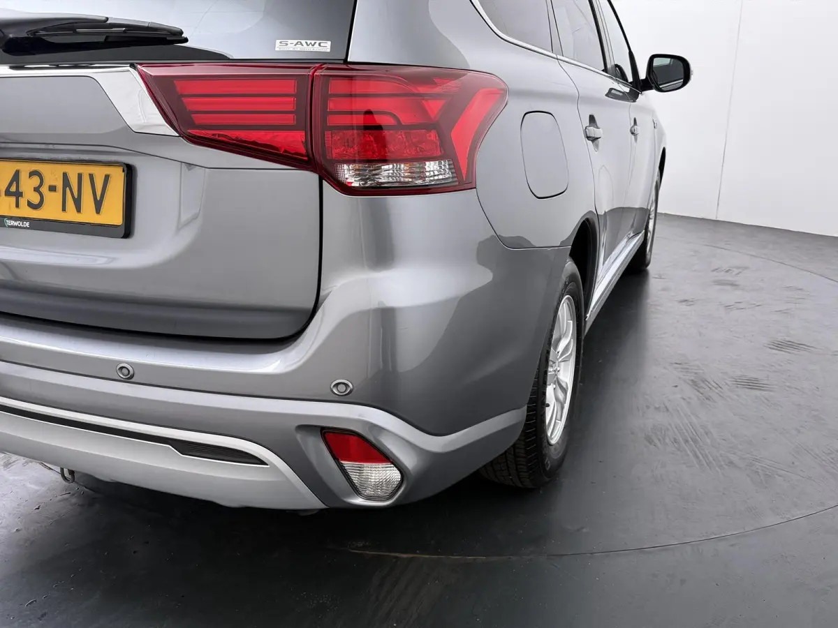 2.4 PHEV Pure Afneembare trekhaak | Stoelverwarming | 4WD