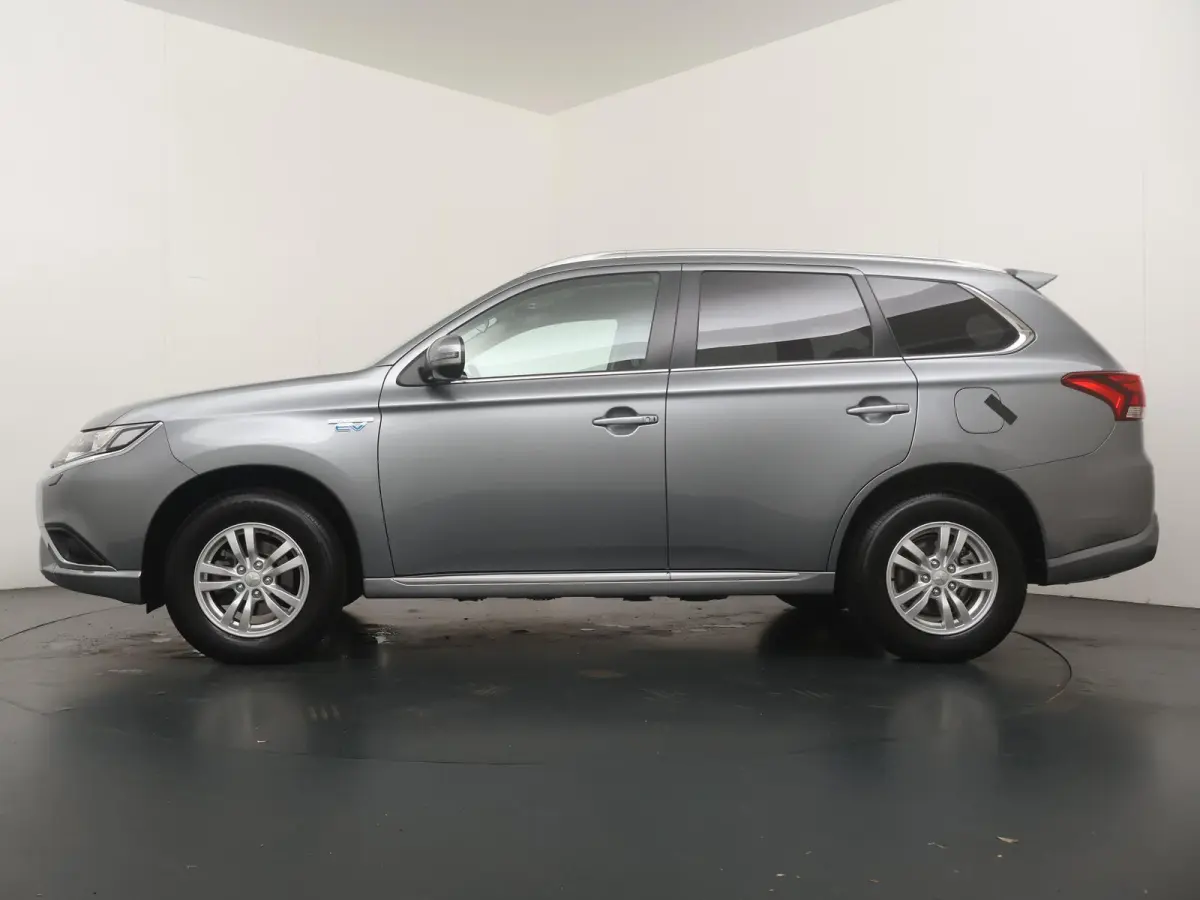 2.4 PHEV Pure Afneembare trekhaak | Stoelverwarming | 4WD