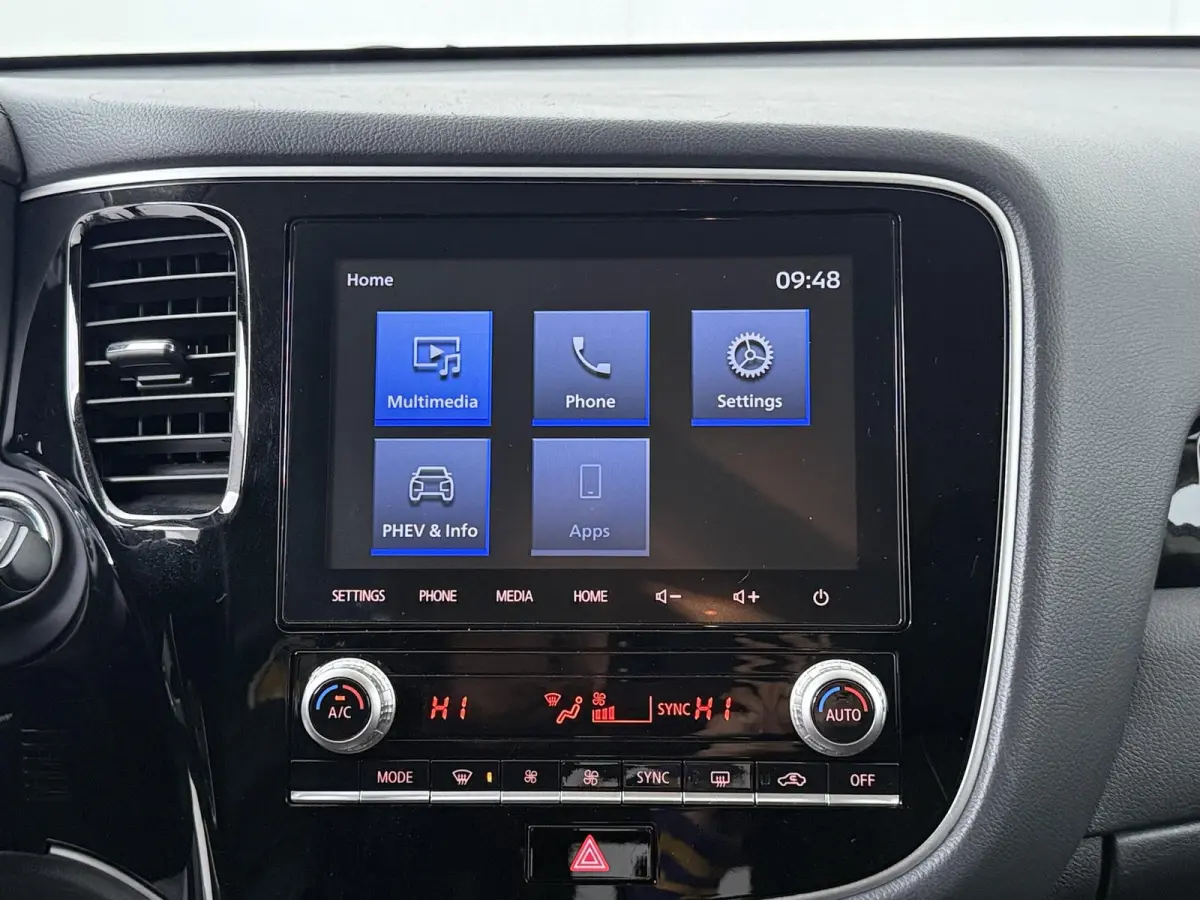2.4 PHEV Pure Afneembare trekhaak | Stoelverwarming | 4WD