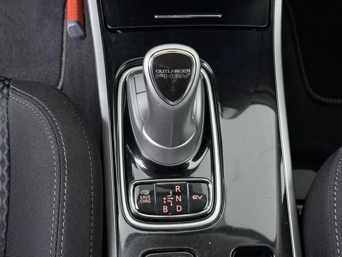 2.4 PHEV Pure Afneembare trekhaak | Stoelverwarming | 4WD