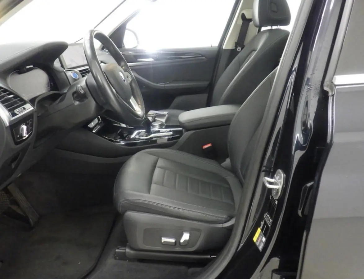 Executive 80 kWh | SOH 99,26% | Adaptieve Cruise Control | Elektrische trekhaak | Panoramadak | LED | PDC V+A | Stoelverwarming | Standkachel | Elektrisch verstelbare stoelen