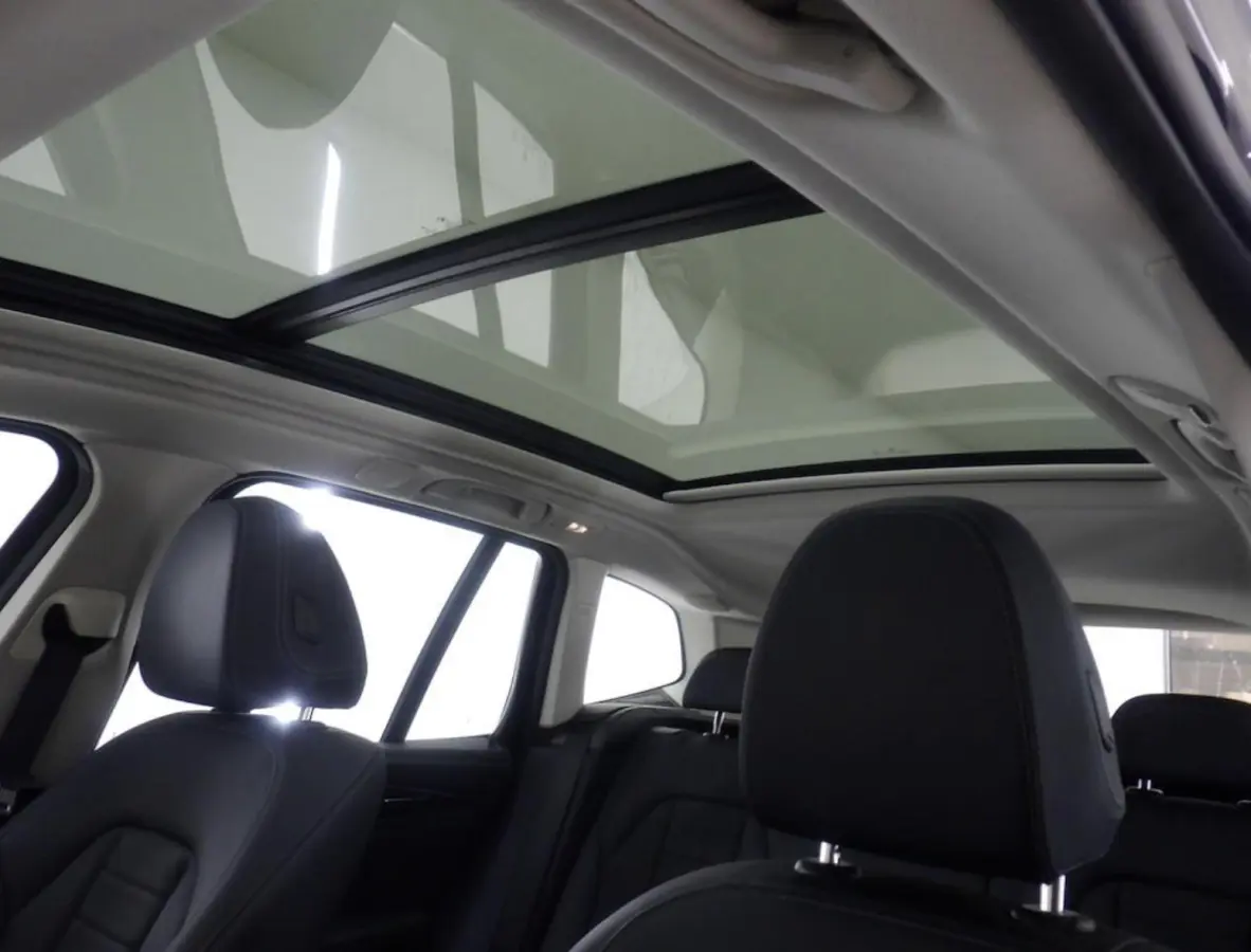 Executive 80 kWh | SOH 99,26% | Adaptieve Cruise Control | Elektrische trekhaak | Panoramadak | LED | PDC V+A | Stoelverwarming | Standkachel | Elektrisch verstelbare stoelen