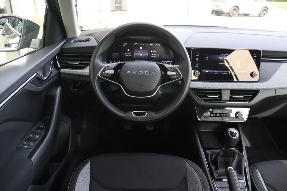 1.0 TSI 115pk Selection | PDC | Cruise Control | Carplay | Clima | LED Verlichting