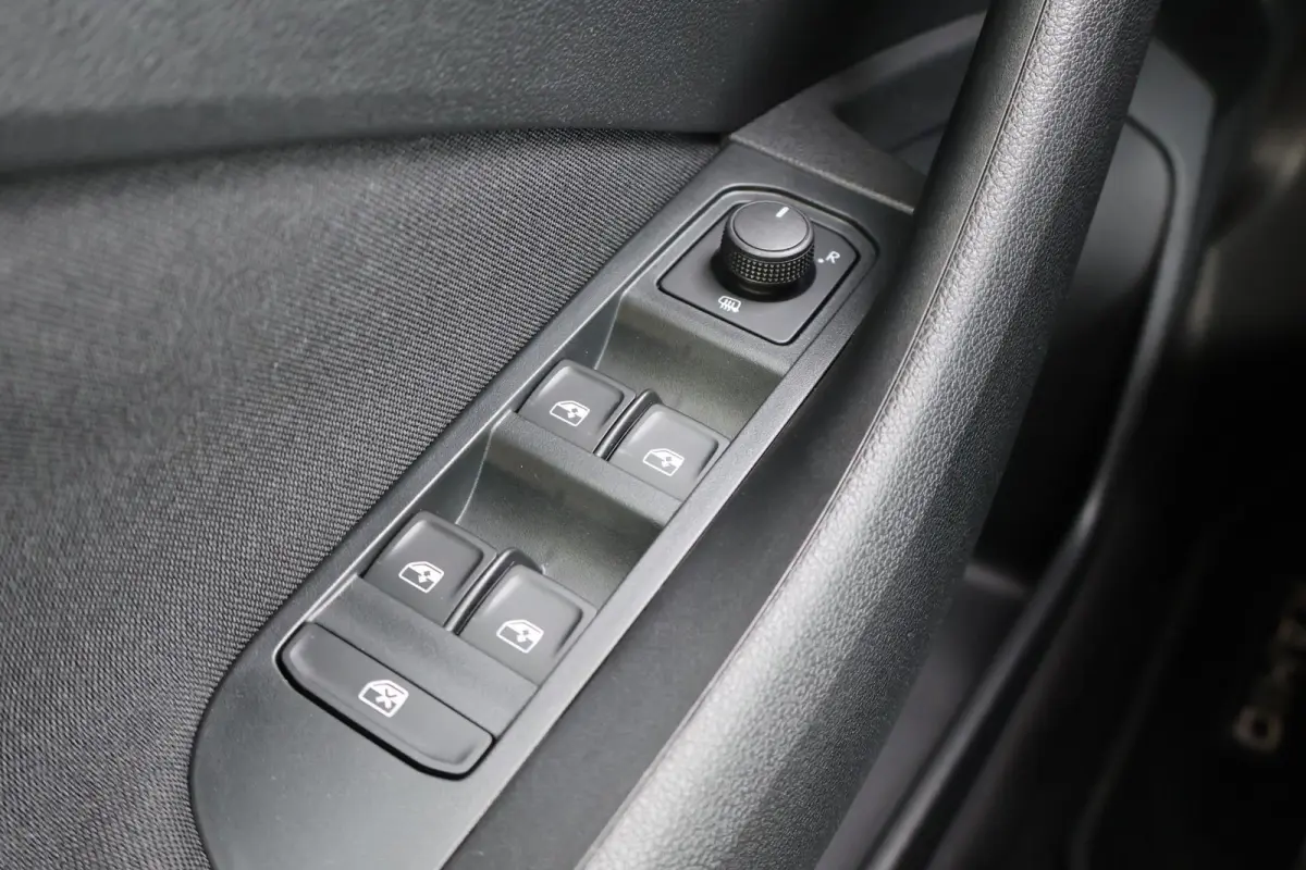1.0 TSI 115pk Selection | PDC | Cruise Control | Carplay | Clima | LED Verlichting