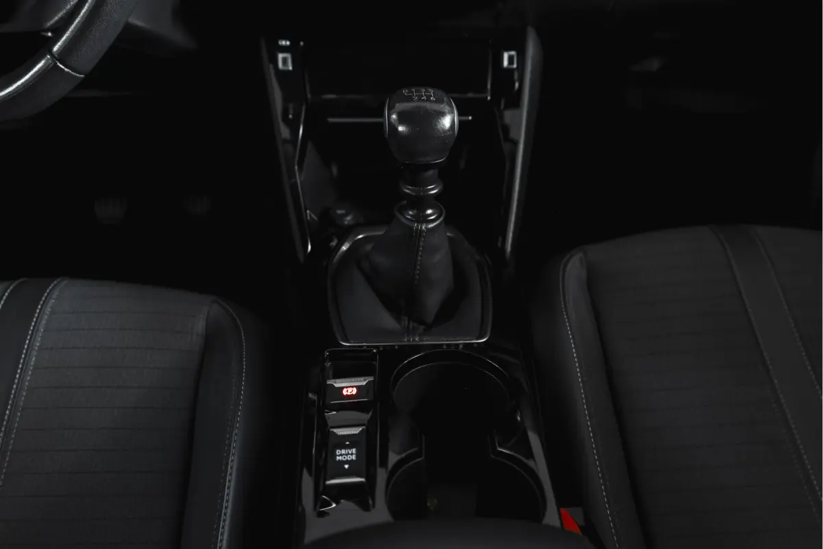 1.2 PureTech 100 PK Allure | Cruise | PDC | Camera | Carplay/Android | ECC | LM 17" |