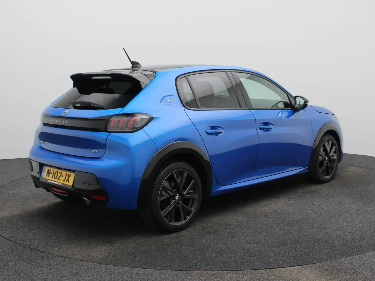 1.2 PureTech GT Pack | Automaat | Carplay | Camera | Clima | Keyless | Stoelverwarming | Alcantara |