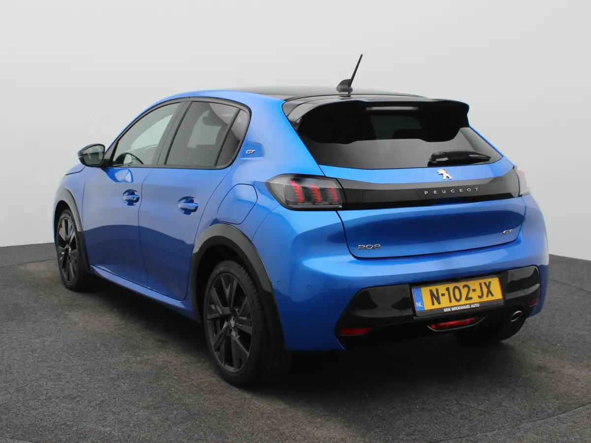 1.2 PureTech GT Pack | Automaat | Carplay | Camera | Clima | Keyless | Stoelverwarming | Alcantara |