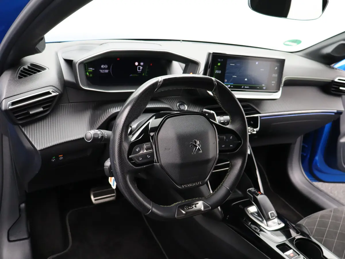 1.2 PureTech GT Pack | Automaat | Carplay | Camera | Clima | Keyless | Stoelverwarming | Alcantara |