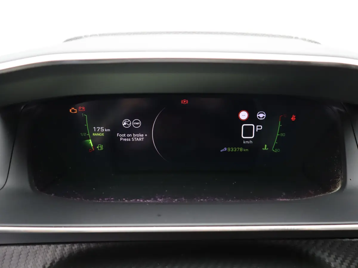 1.2 PureTech GT Pack | Automaat | Carplay | Camera | Clima | Keyless | Stoelverwarming | Alcantara |