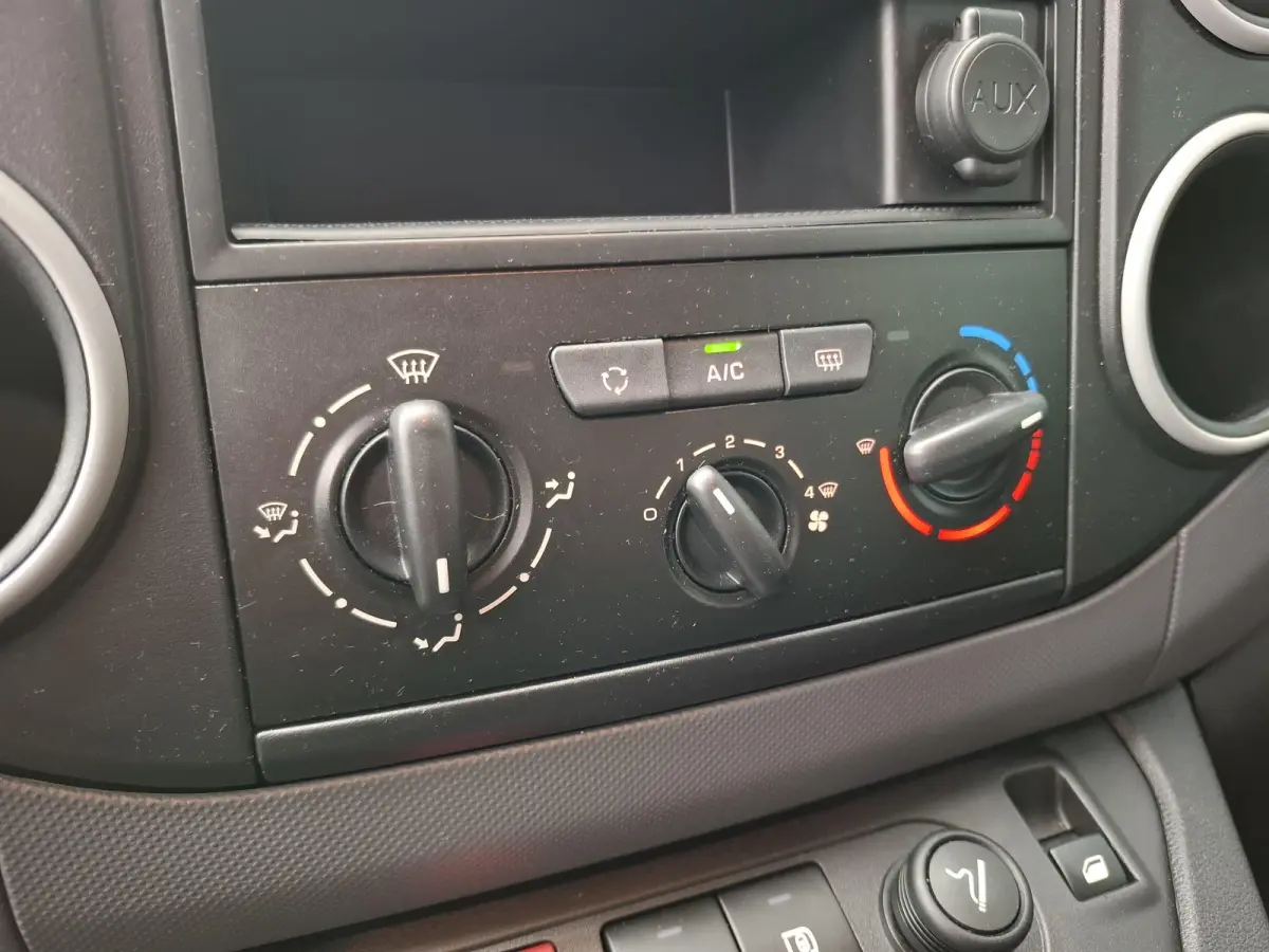 1.6 BlueHDI 100 Club S&S AIRCO / TREKHAAK / CRUISE CONTROLE / EURO 6 / MARGE !!