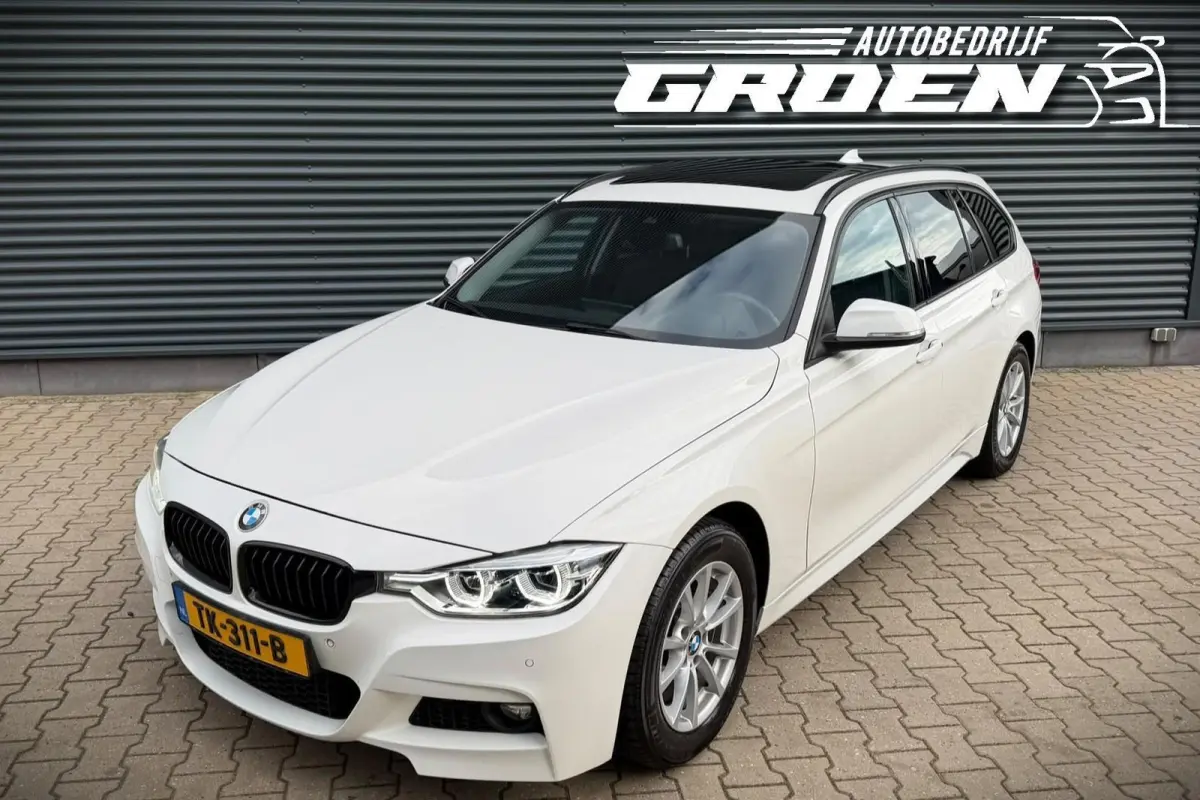 320d High Executive LED|PANO|CAM|TREKHA