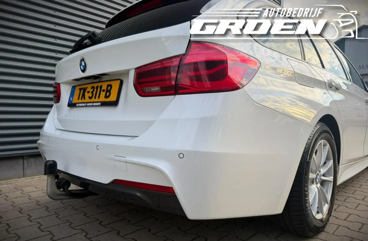 320d High Executive LED|PANO|CAM|TREKHA