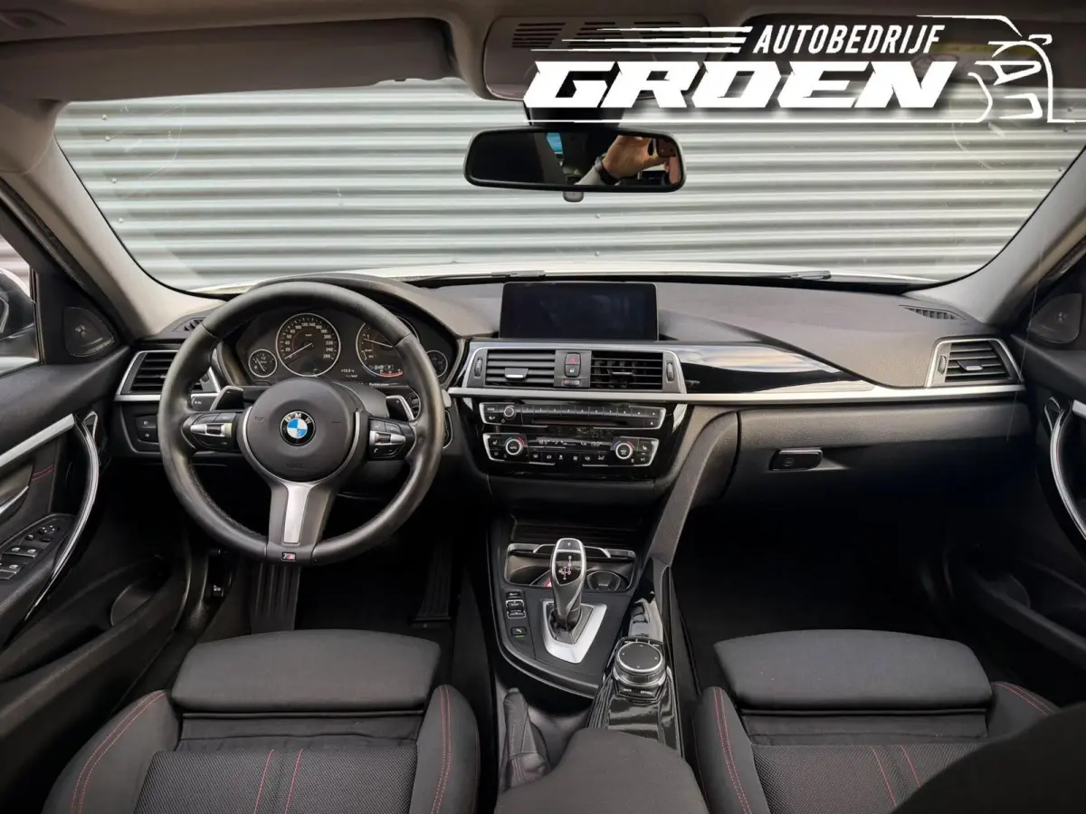 320d High Executive LED|PANO|CAM|TREKHA