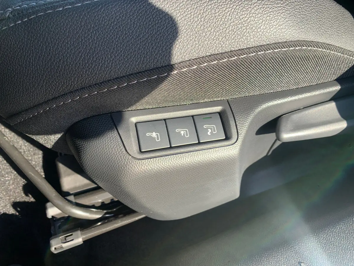 1.2 Turbo Hybrid GS Airco | Alcantara | Camera | Cruise Adaptief | DAB | Keyless | LED | LMV 16" | Navi | Stoelmassage | Stoel/Stuurverwarming |